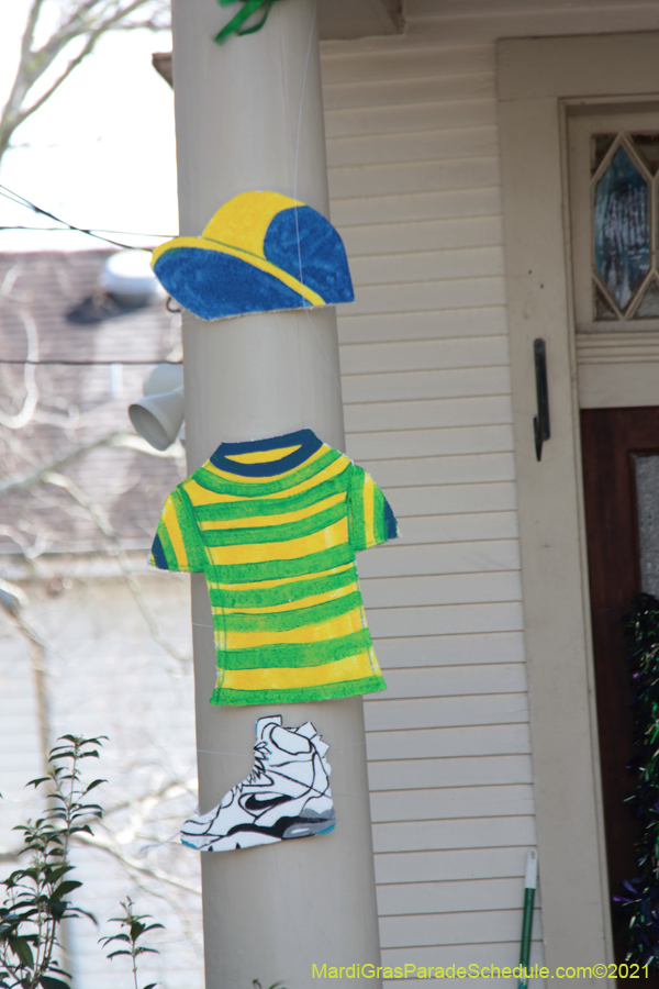 Krewe-of-House-Floats-00931-Mid-City-2021