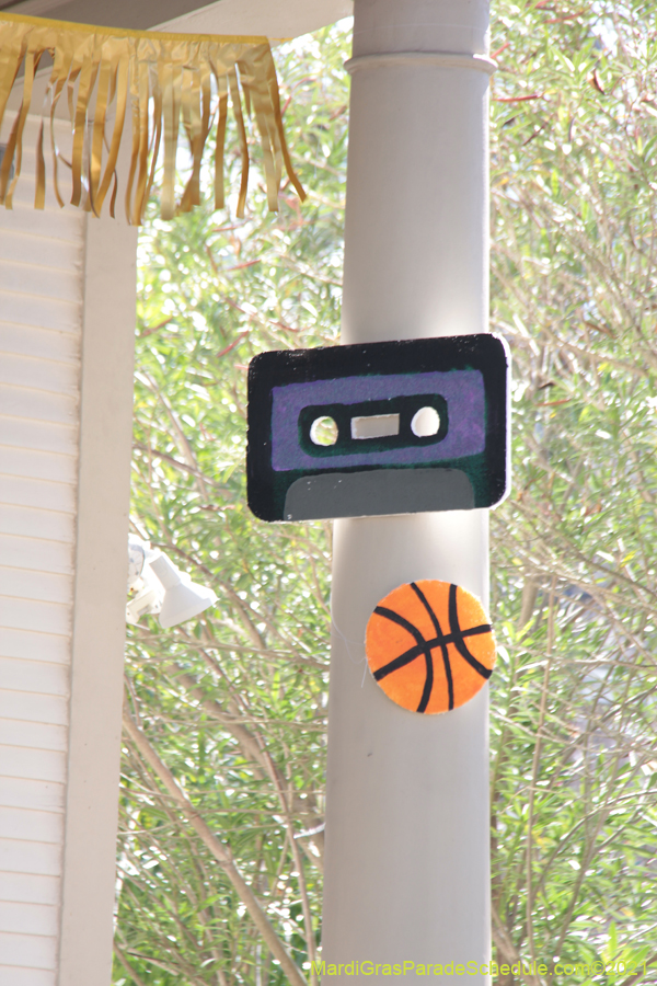 Krewe-of-House-Floats-00933-Mid-City-2021