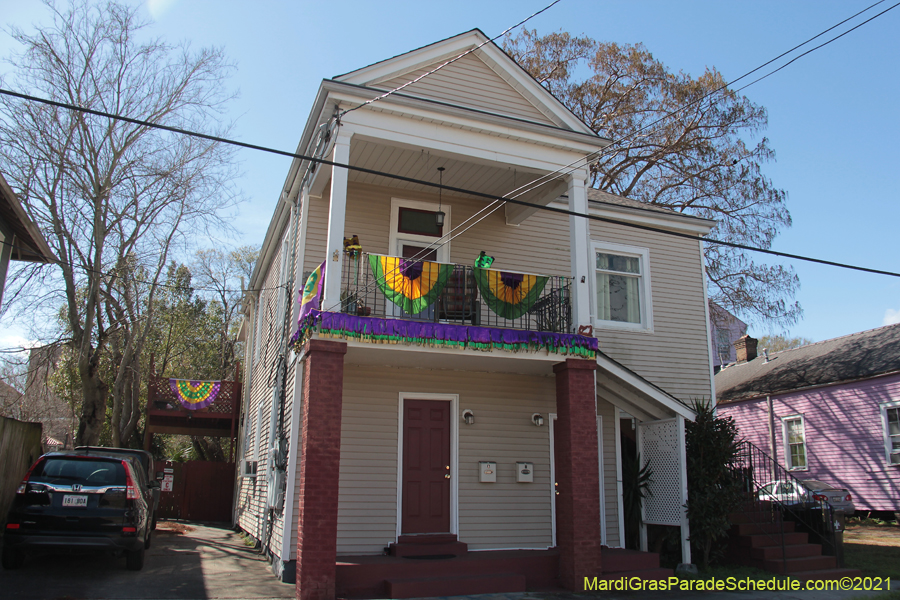 Krewe-of-House-Floats-00942-Mid-City-2021