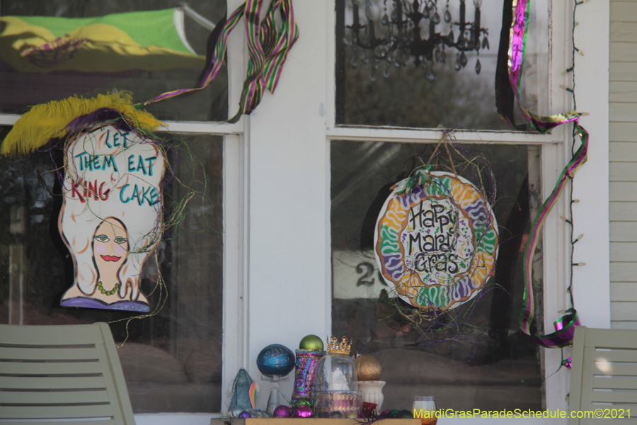 Krewe-of-House-Floats-00945-Mid-City-2021