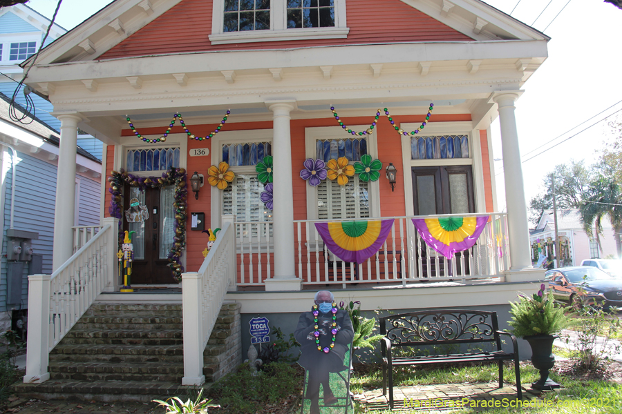 Krewe-of-House-Floats-00952-Mid-City-2021