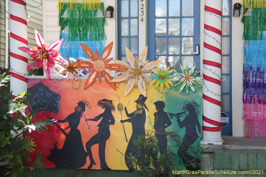 Krewe-of-House-Floats-00966-Mid-City-2021