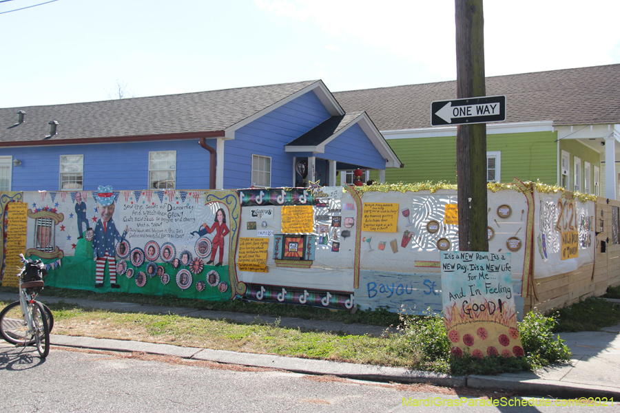 Krewe-of-House-Floats-00973-Mid-City-2021