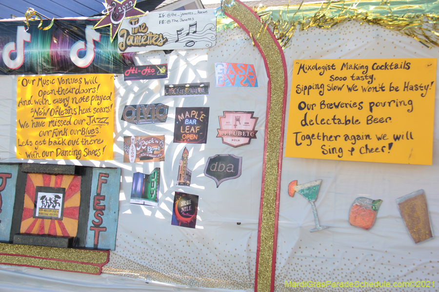 Krewe-of-House-Floats-00975-Mid-City-2021