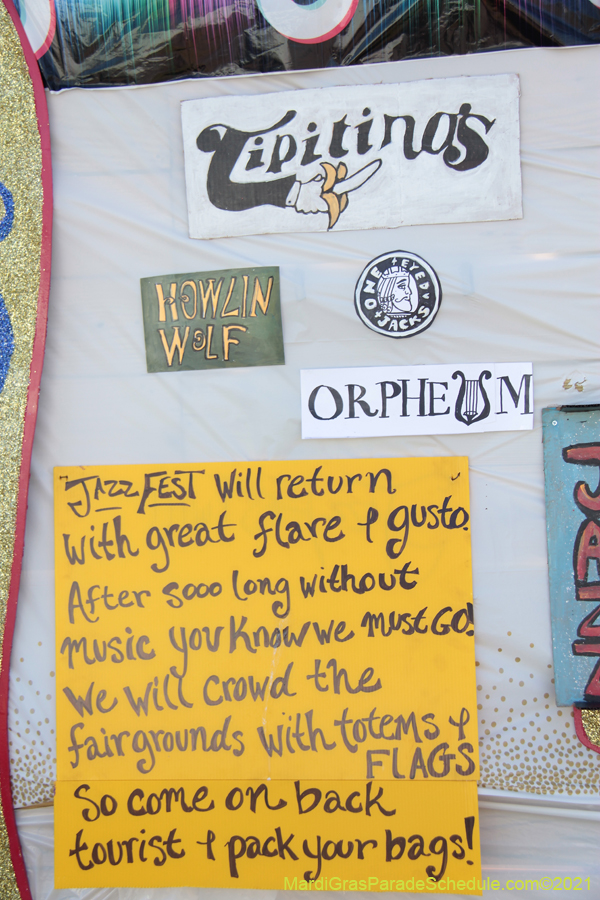 Krewe-of-House-Floats-00976-Mid-City-2021