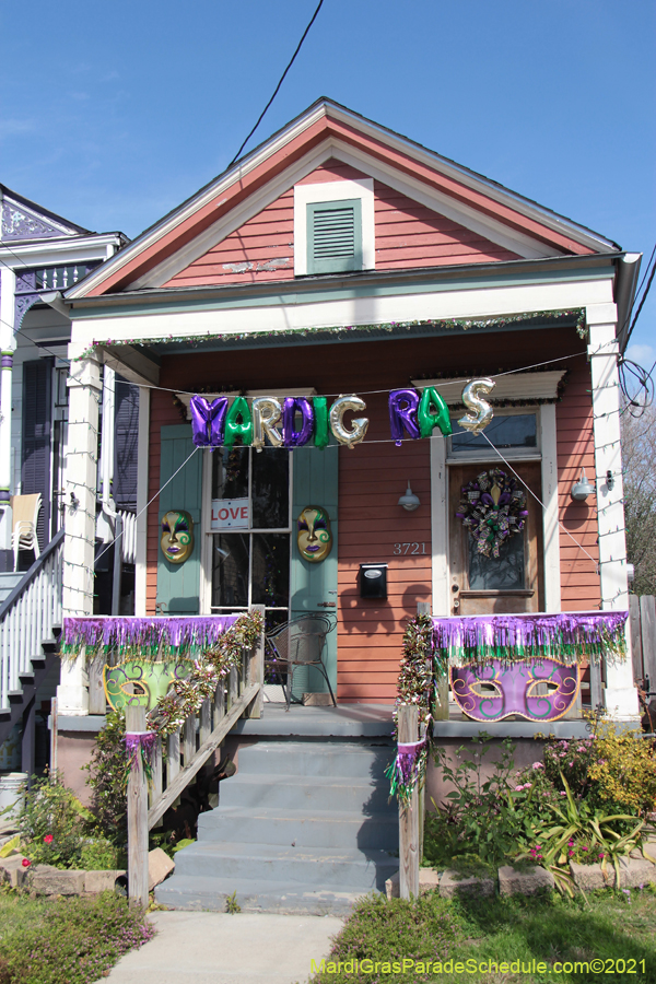 Krewe-of-House-Floats-00978-Mid-City-2021