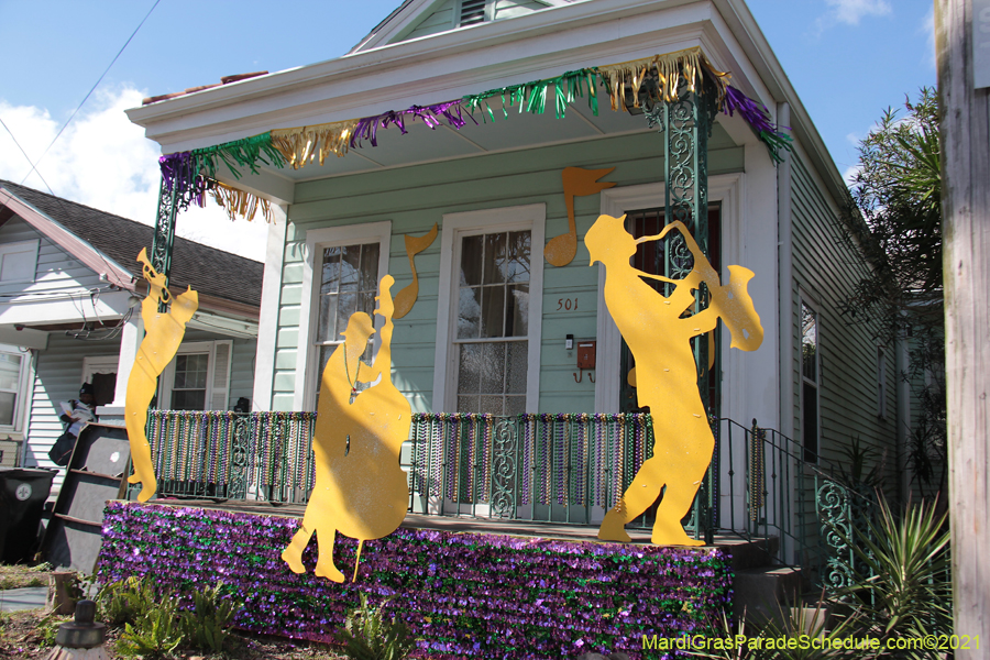 Krewe-of-House-Floats-00989-Mid-City-2021