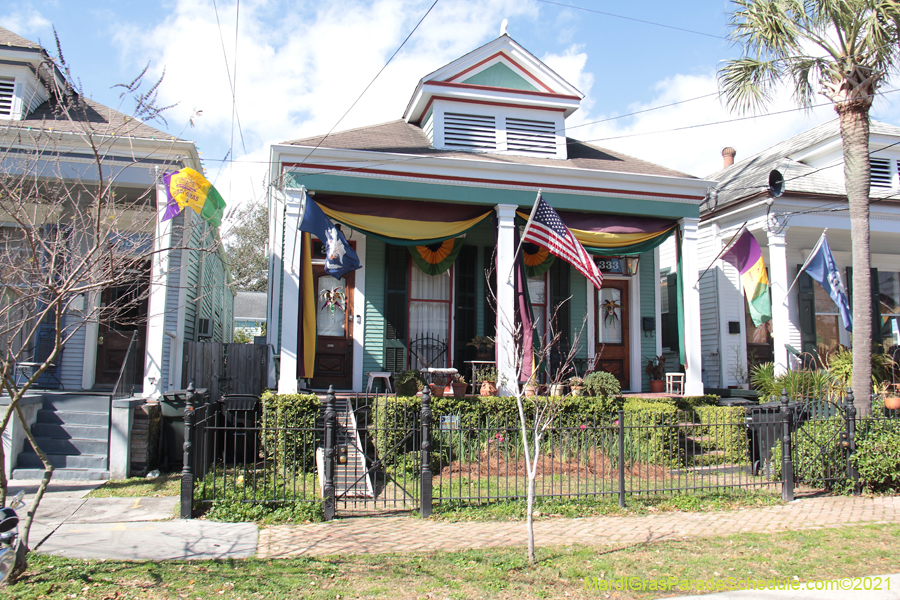 Krewe-of-House-Floats-00992-Mid-City-2021