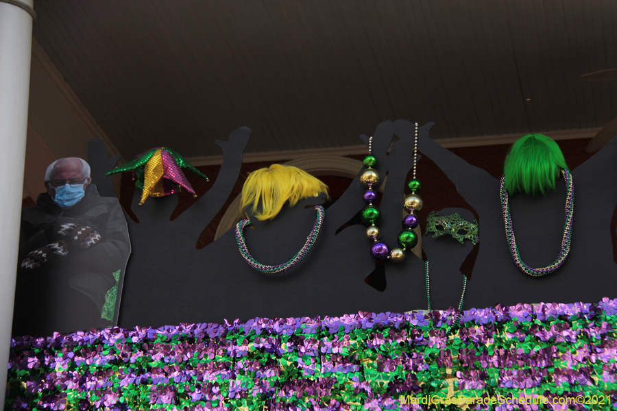 Krewe-of-House-Floats-01008-Mid-City-2021