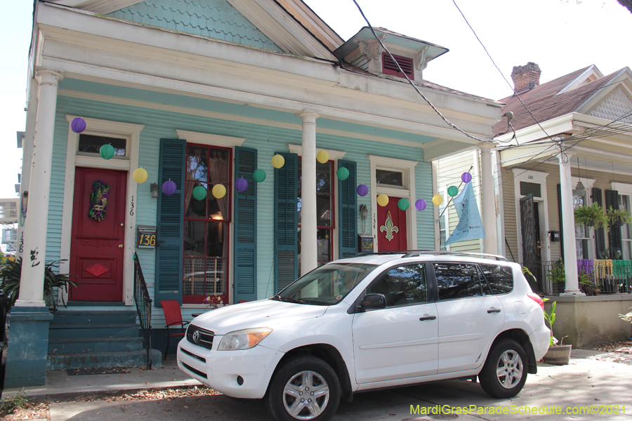 Krewe-of-House-Floats-01058-Mid-City-2021