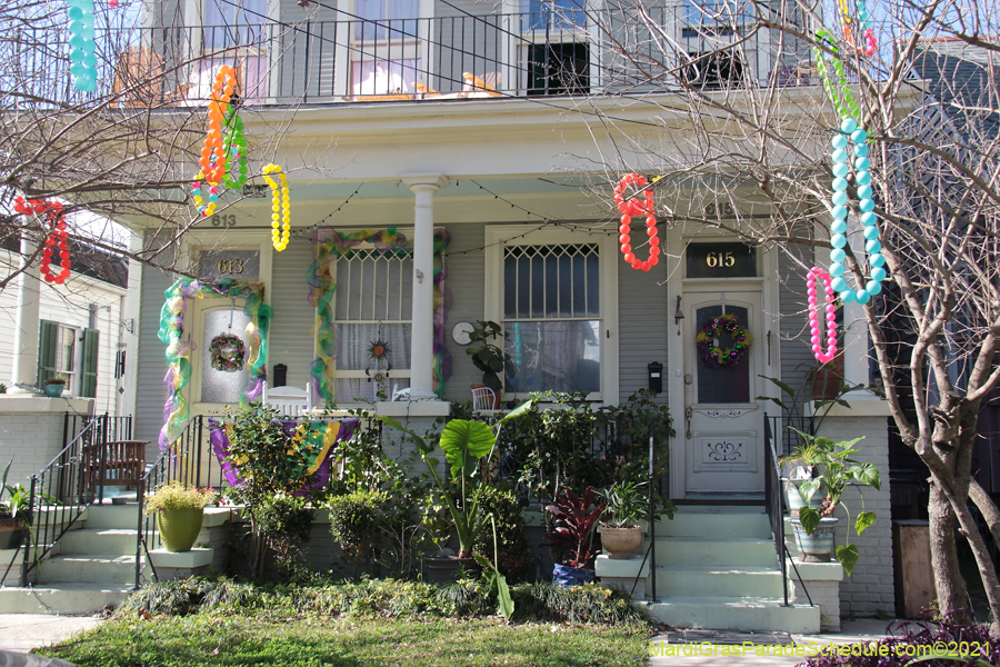 Krewe-of-House-Floats-01071-Mid-City-2021