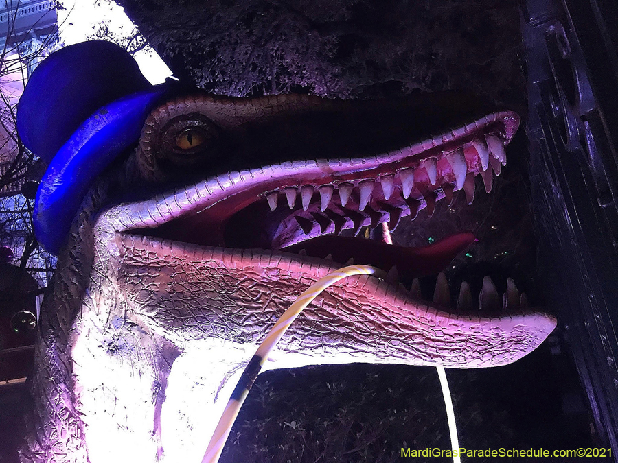 Krewe-of-House-Floats-01331-University-Uptown-2021