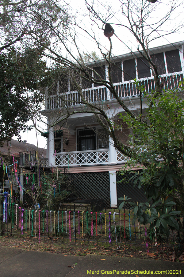 Krewe-of-House-Floats-01352-University-Uptown-2021