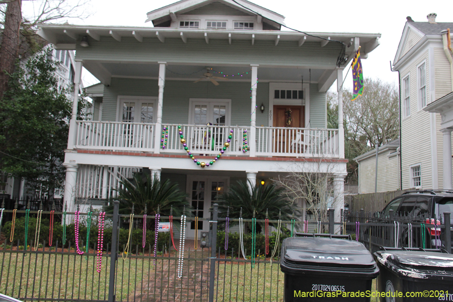 Krewe-of-House-Floats-01353-University-Uptown-2021