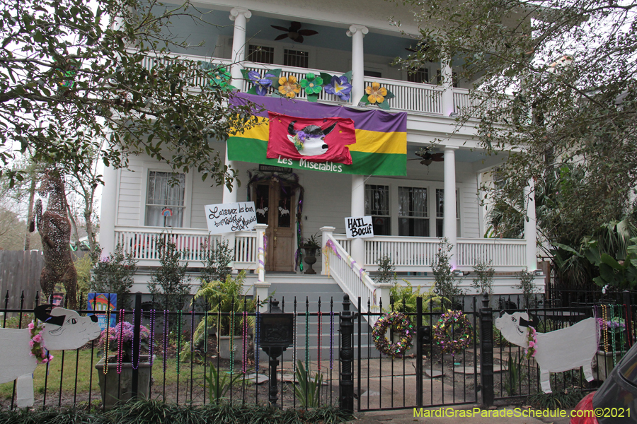 Krewe-of-House-Floats-01361-University-Uptown-2021