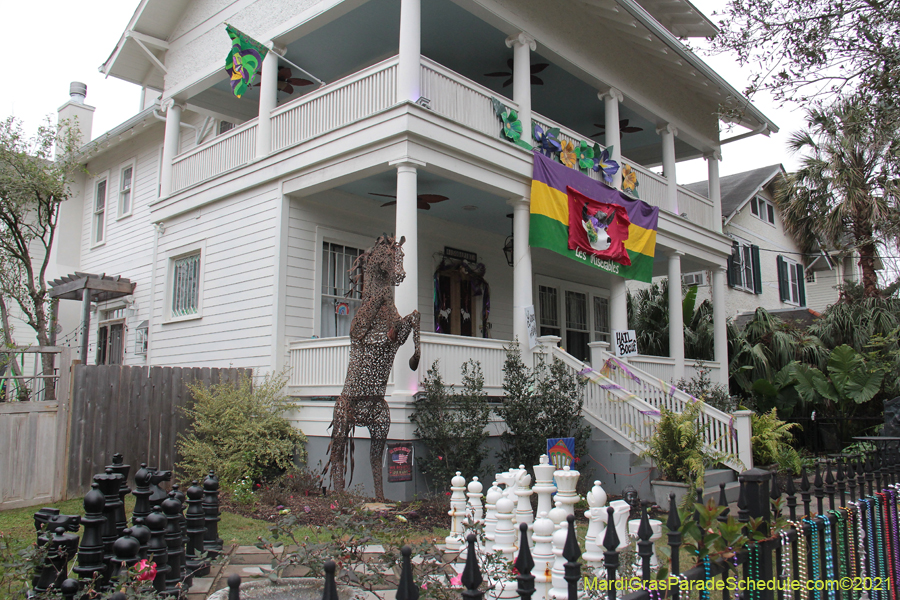 Krewe-of-House-Floats-01365-University-Uptown-2021