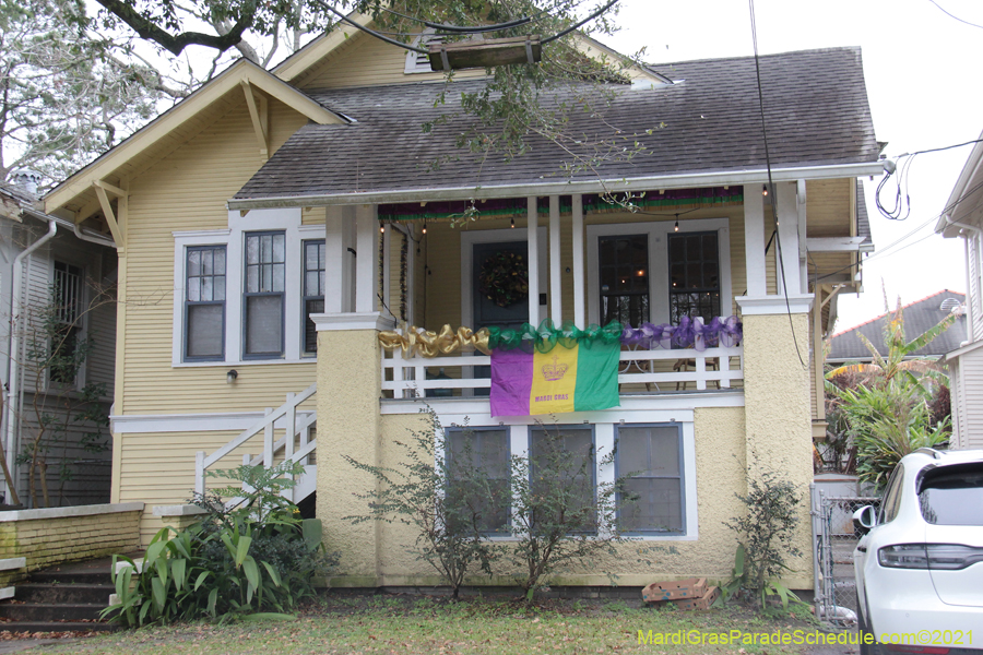 Krewe-of-House-Floats-01370-University-Uptown-2021