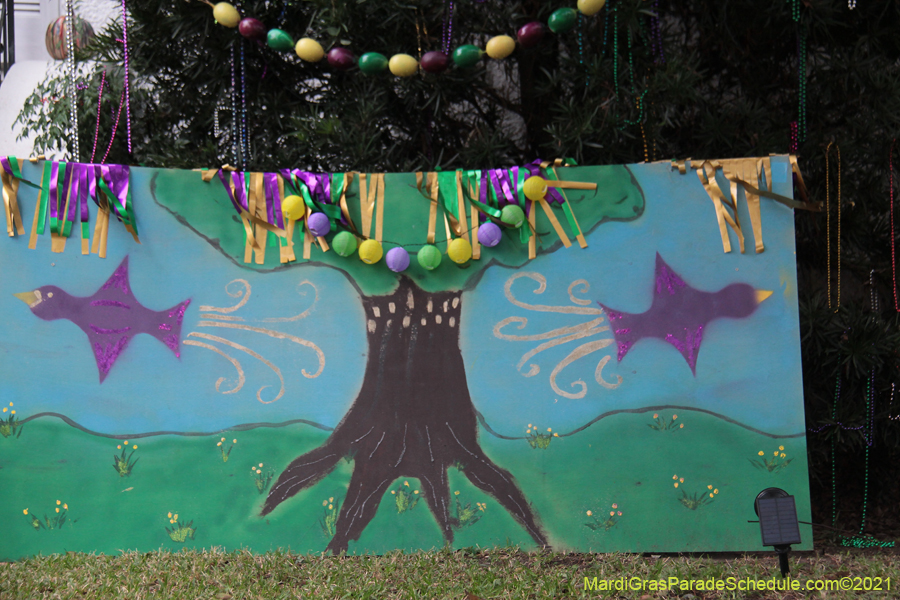 Krewe-of-House-Floats-01374-University-Uptown-2021