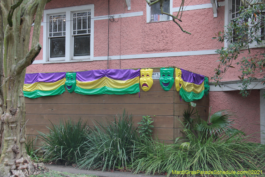 Krewe-of-House-Floats-01375-University-Uptown-2021