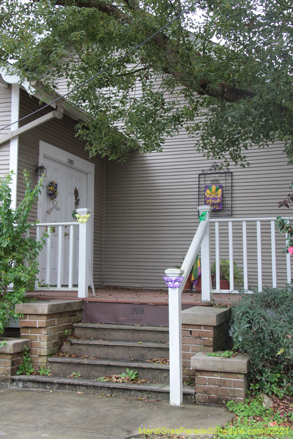 Krewe-of-House-Floats-01376-University-Uptown-2021