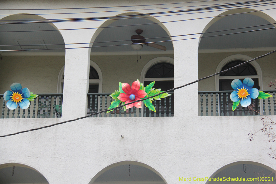 Krewe-of-House-Floats-01379-University-Uptown-2021