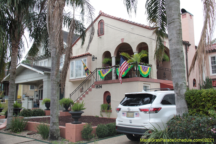 Krewe-of-House-Floats-01391-University-Uptown-2021