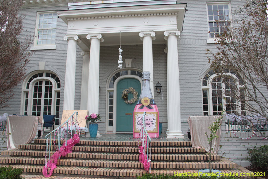 Krewe-of-House-Floats-01395-University-Uptown-2021