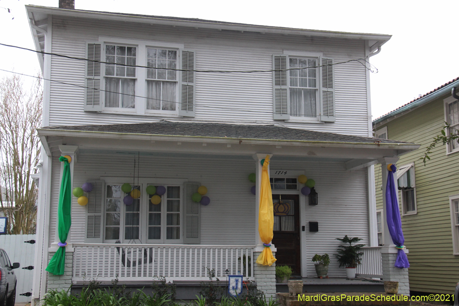 Krewe-of-House-Floats-01400-University-Uptown-2021