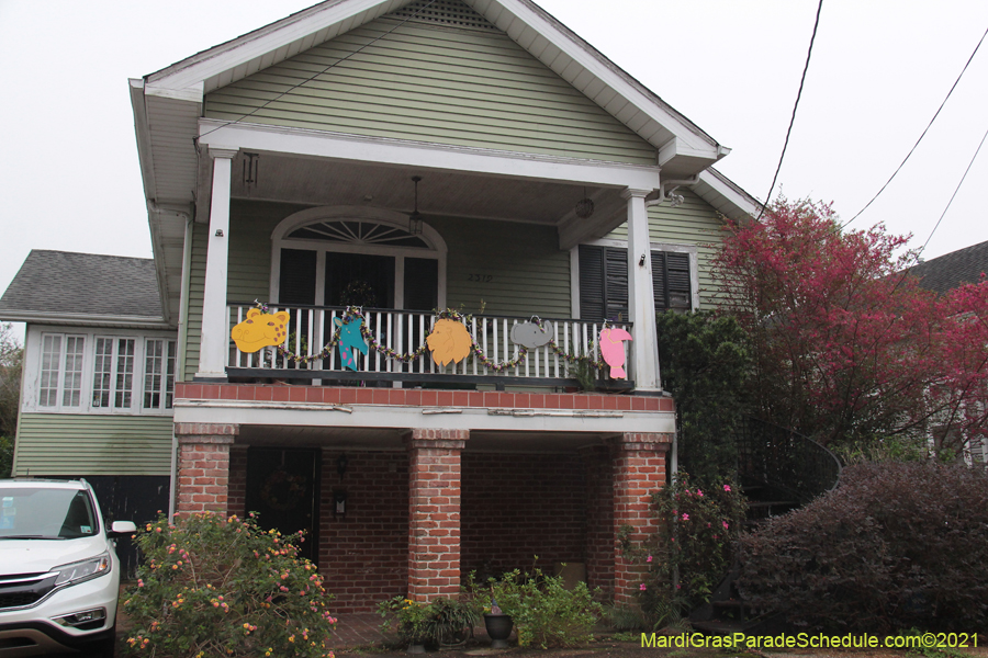 Krewe-of-House-Floats-01411-University-Uptown-2021