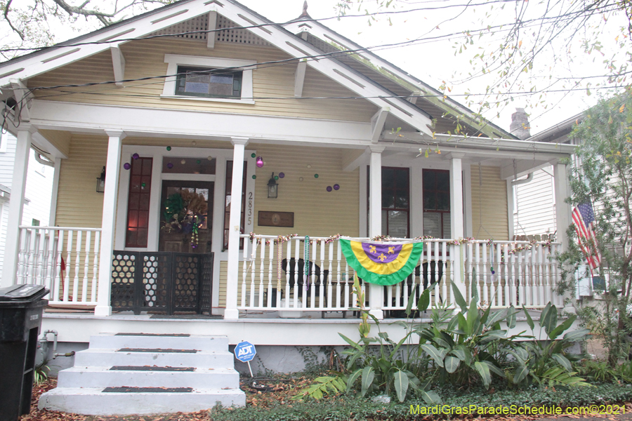 Krewe-of-House-Floats-01420-University-Uptown-2021