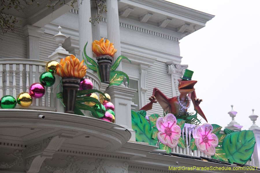 Krewe-of-House-Floats-01440-University-Uptown-2021