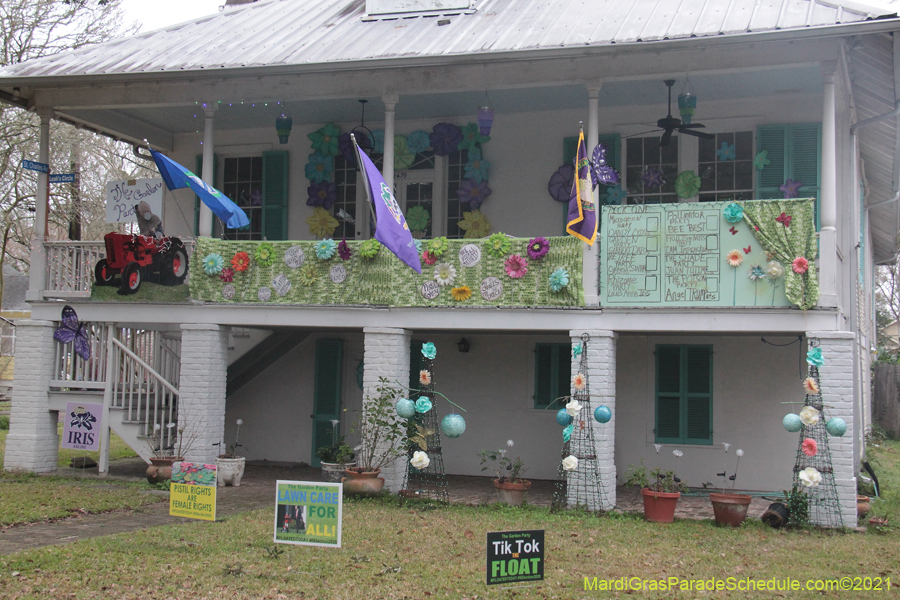 Krewe-of-House-Floats-01457-University-Uptown-2021