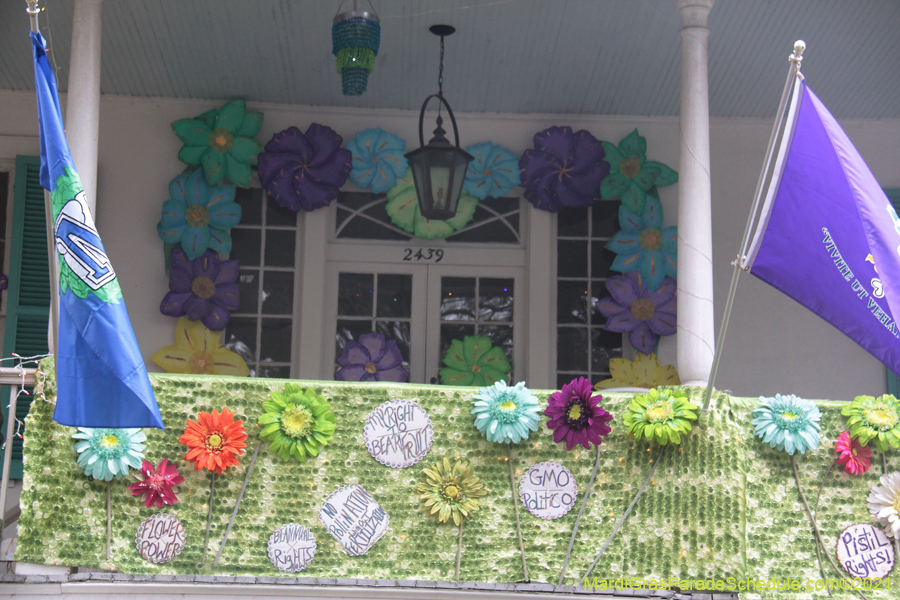 Krewe-of-House-Floats-01461-University-Uptown-2021