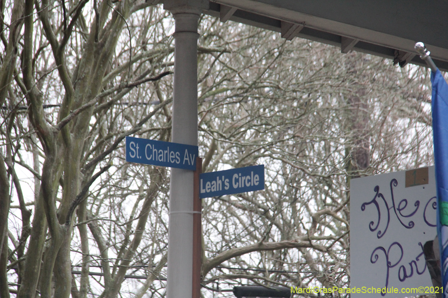 Krewe-of-House-Floats-01465-University-Uptown-2021