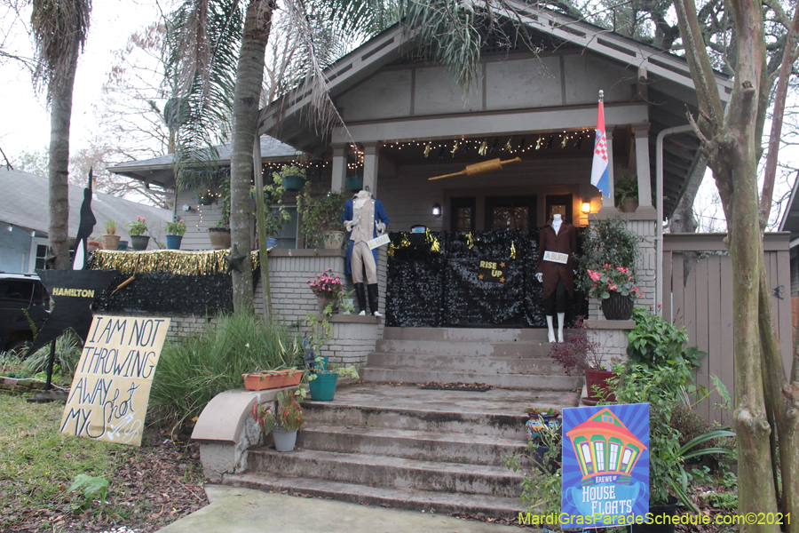 Krewe-of-House-Floats-01471-University-Uptown-2021