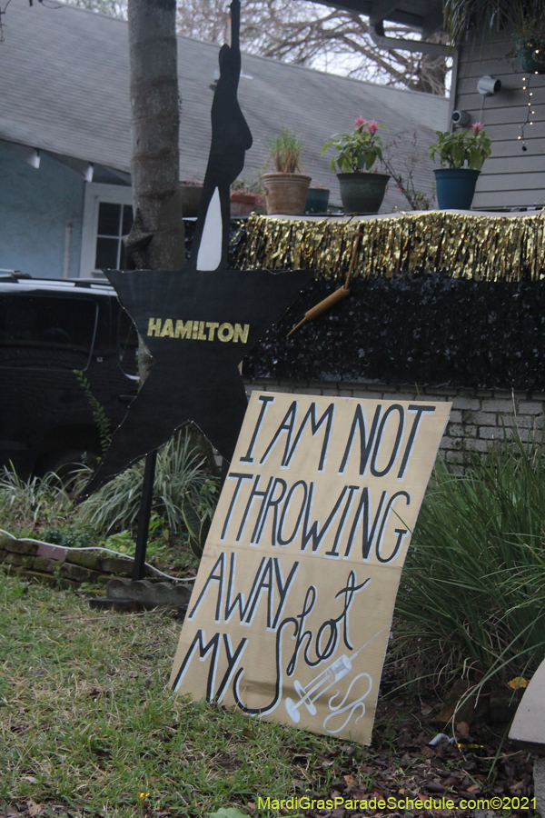 Krewe-of-House-Floats-01475-University-Uptown-2021