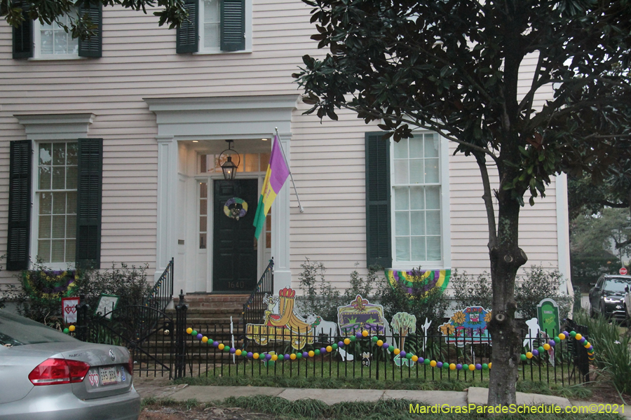 Krewe-of-House-Floats-01478-University-Uptown-2021