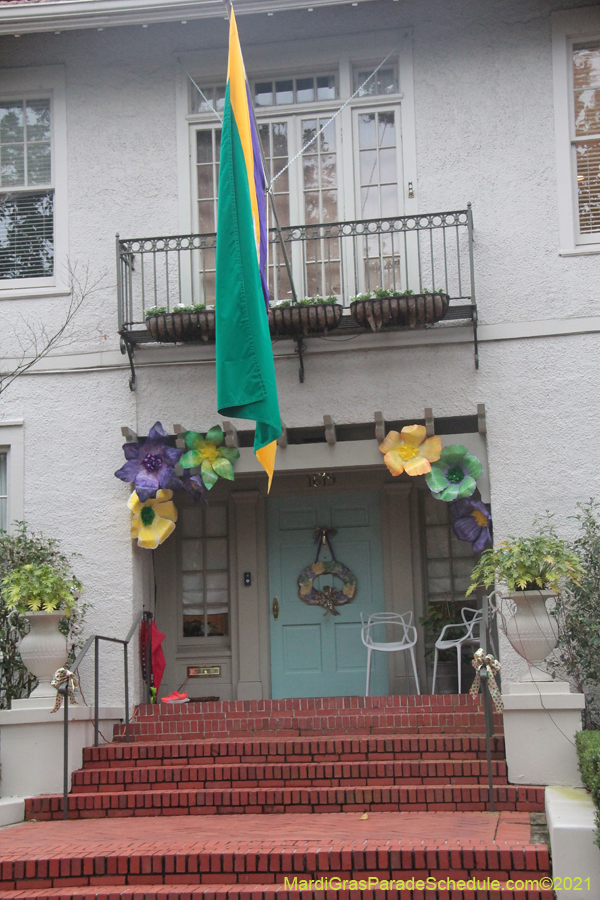 Krewe-of-House-Floats-01482-University-Uptown-2021