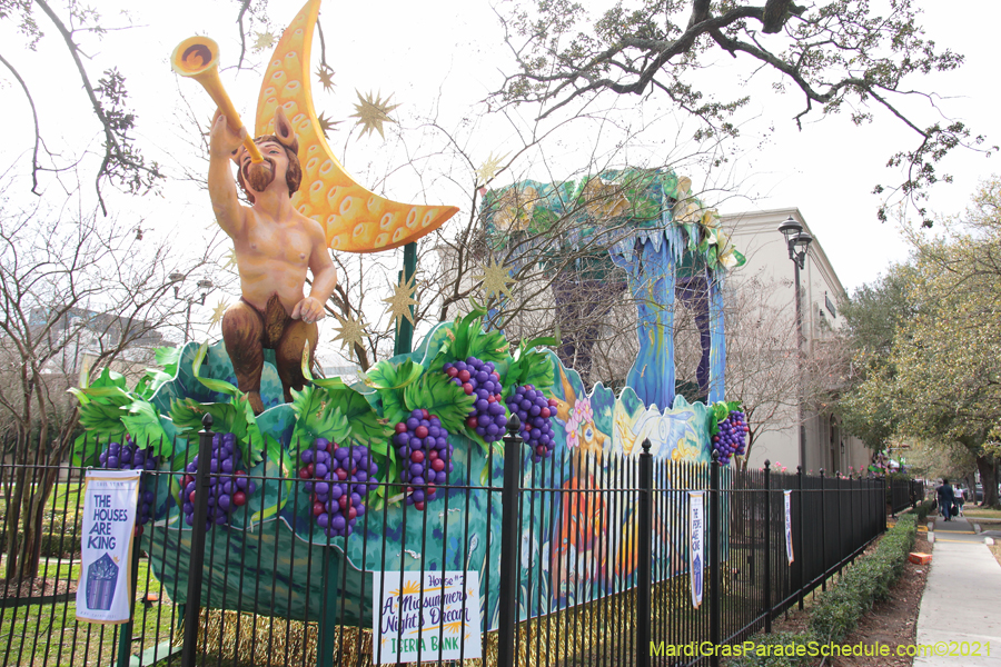 Krewe-of-House-Floats-01927-Uptown-2021