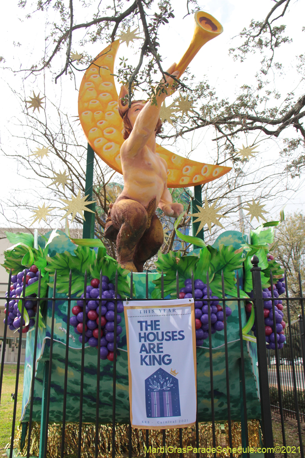Krewe-of-House-Floats-01930-Uptown-2021
