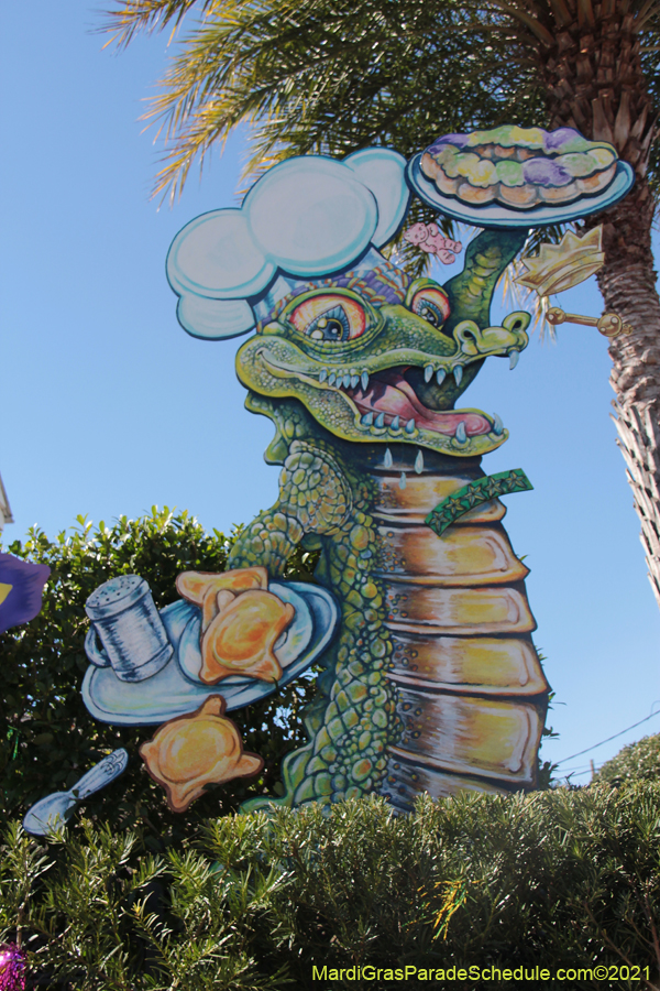 Krewe-of-House-Floats-01974-Uptown-2021