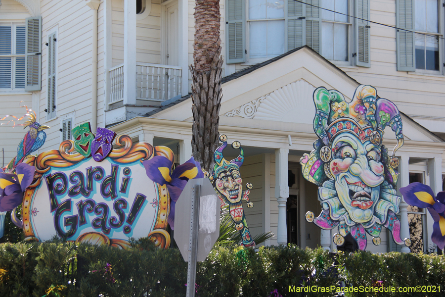 Krewe-of-House-Floats-01985-Uptown-2021