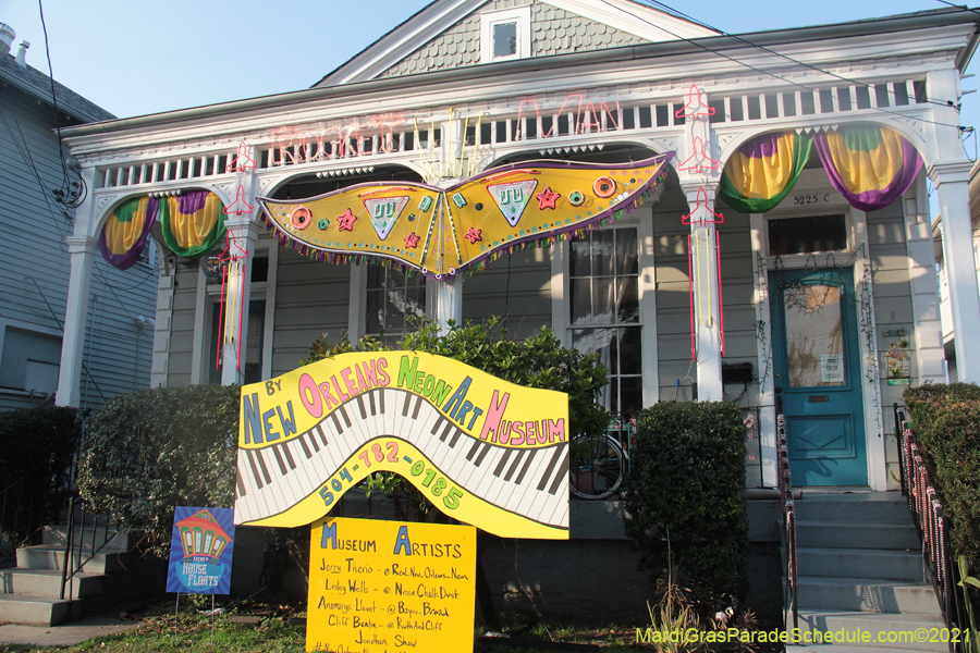 Krewe-of-House-Floats-02004-Uptown-2021