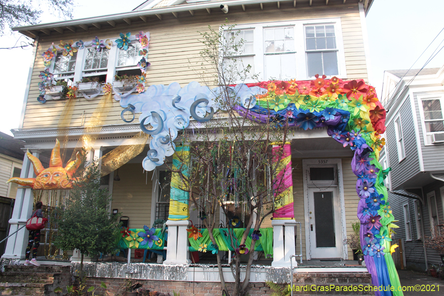 Krewe-of-House-Floats-02010-Uptown-2021