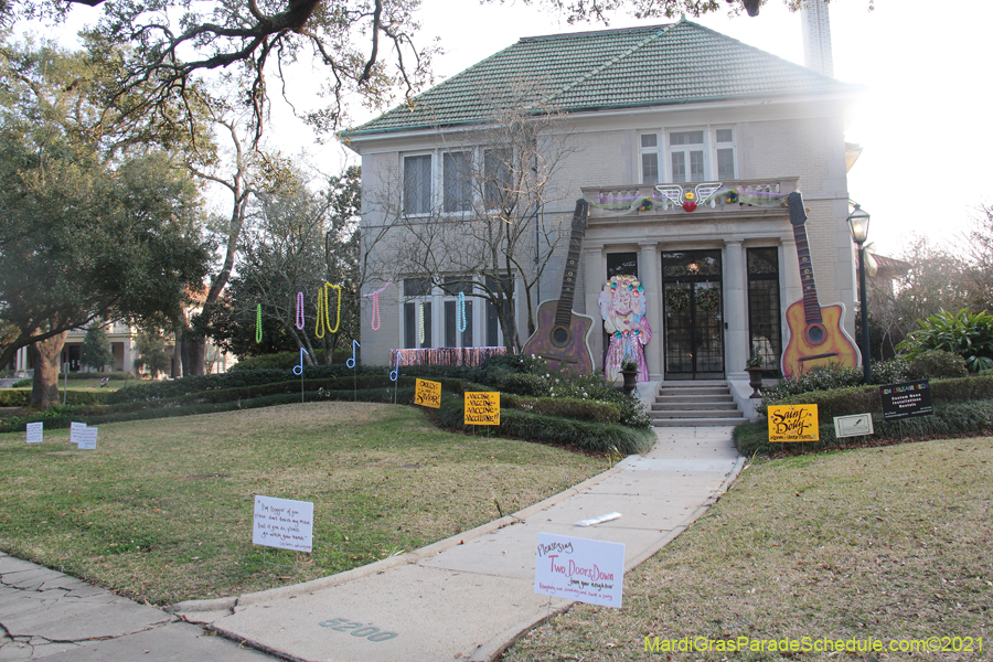 Krewe-of-House-Floats-02018-Uptown-2021