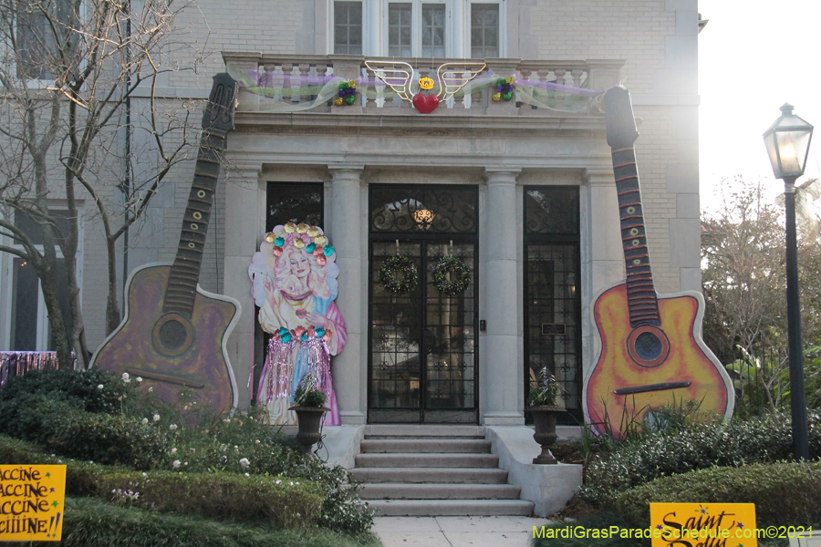 Krewe-of-House-Floats-02020-Uptown-2021