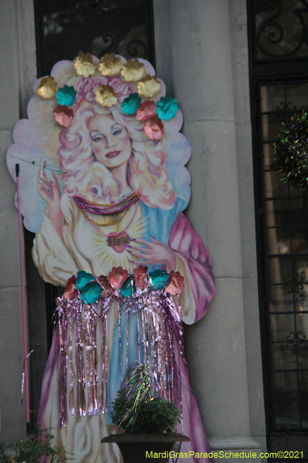 Krewe-of-House-Floats-02021-Uptown-2021