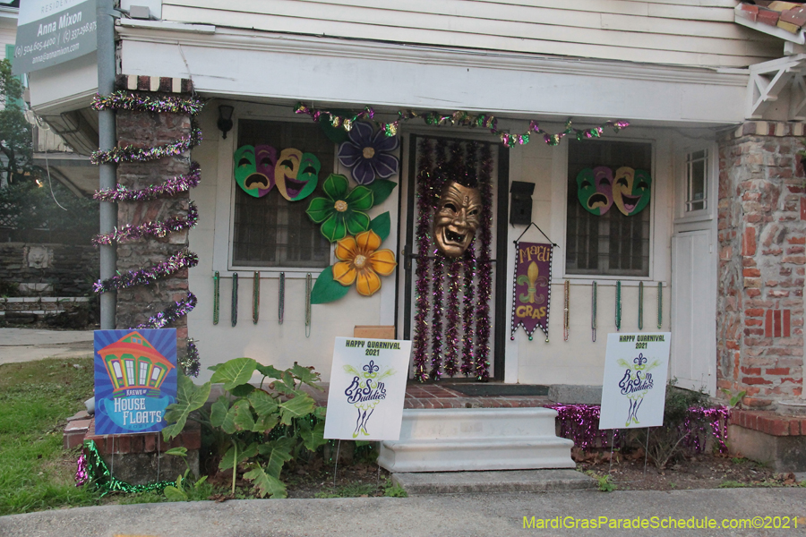 Krewe-of-House-Floats-02031-Uptown-2021