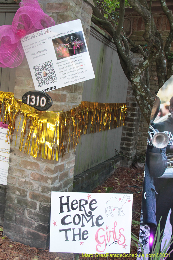 Krewe-of-House-Floats-02046-Uptown-2021