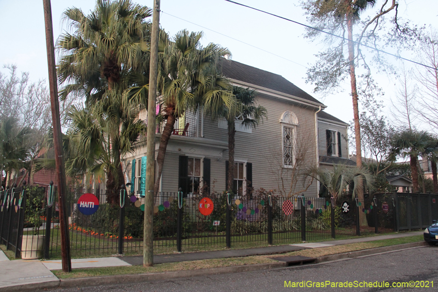 Krewe-of-House-Floats-02058-Uptown-2021
